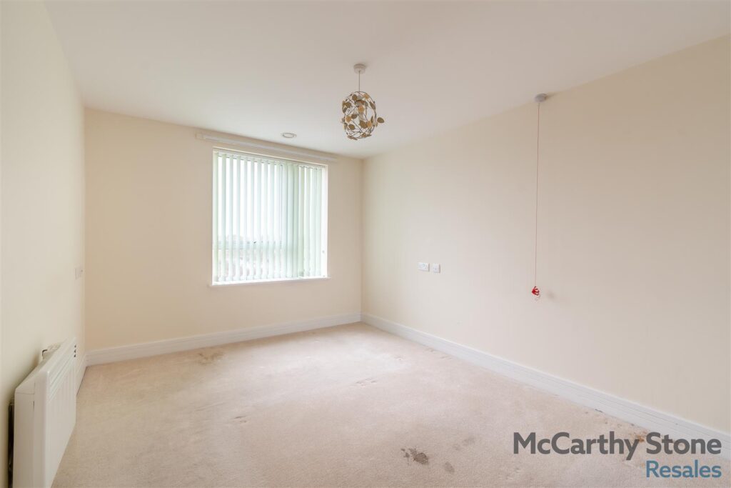 Glenhills Court, Little Glen Road, Glen Parva