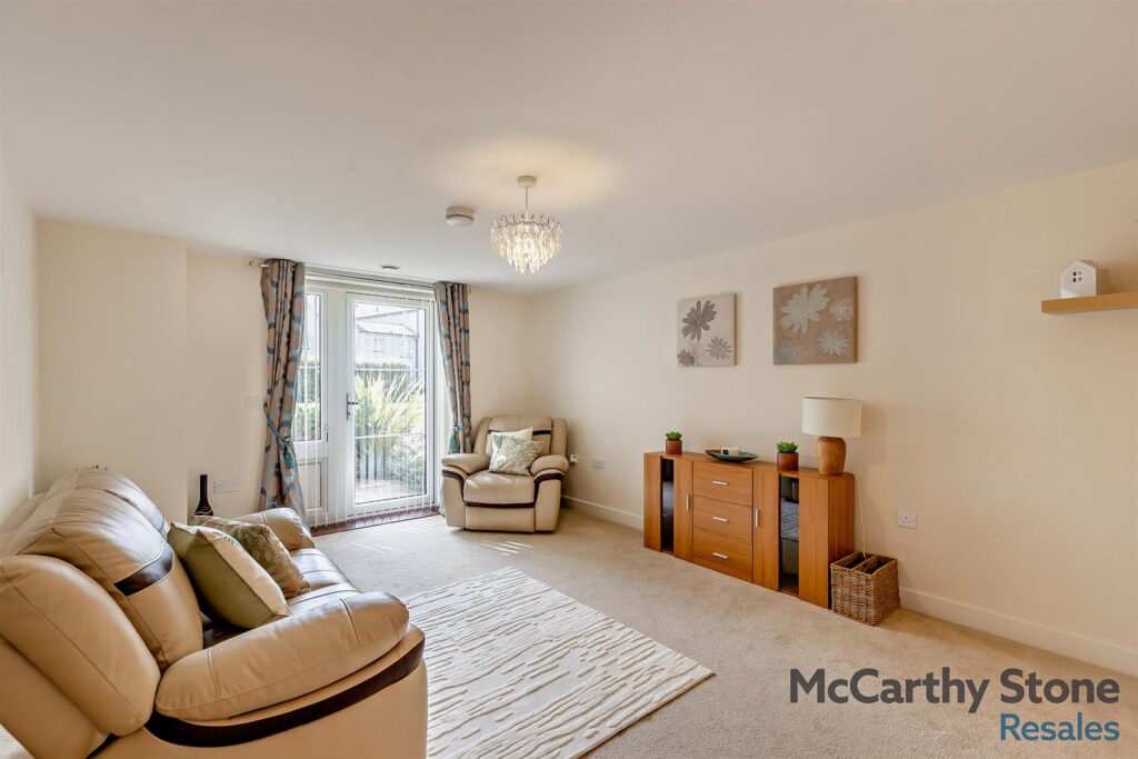 Queen Elizabeth Place, Orchard Lane, Alton