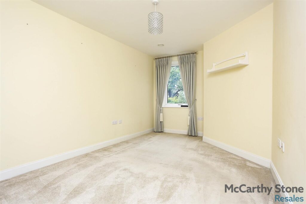 Lonsdale Park, Barleythorpe Road, Oakham, Leicestershire, LE15 6QJ