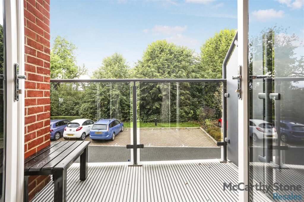 Lonsdale Park, Barleythorpe Road, Oakham, Leicestershire, LE15 6QJ