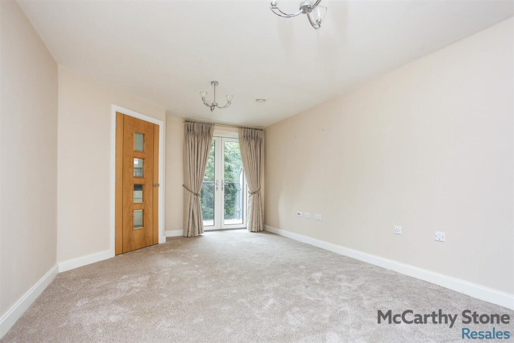 Lonsdale Park, Barleythorpe Road, Oakham, Leicestershire, LE15 6QJ