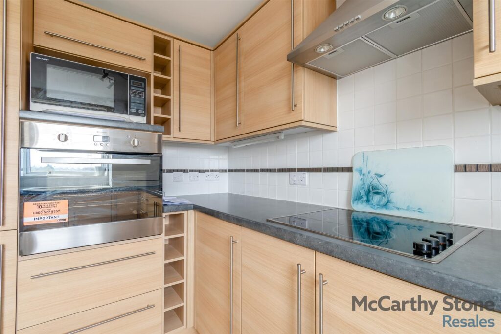Glenhills Court, Little Glen Road, Glen Parva
