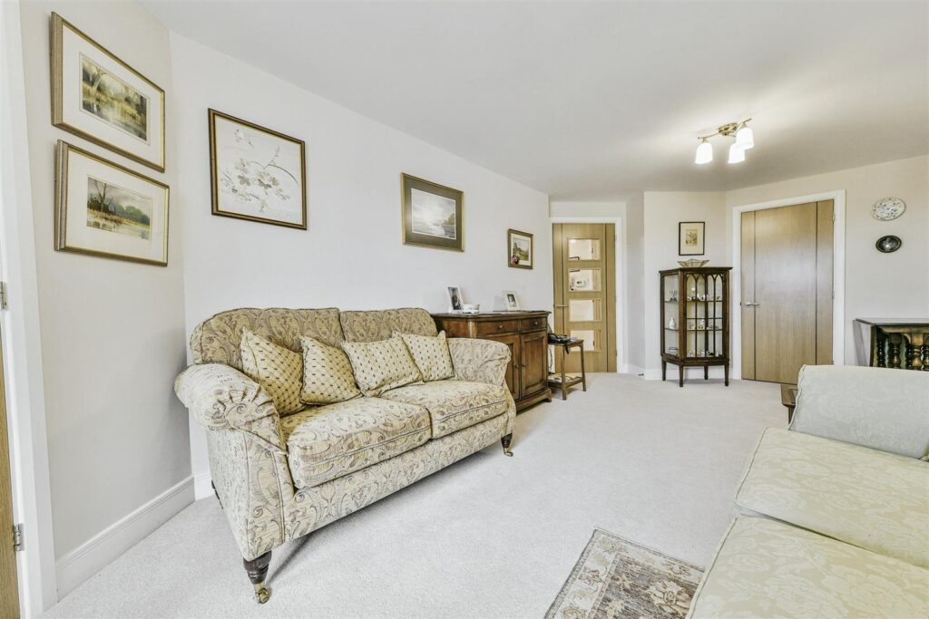 Goodes Court, Baldock Road, Royston