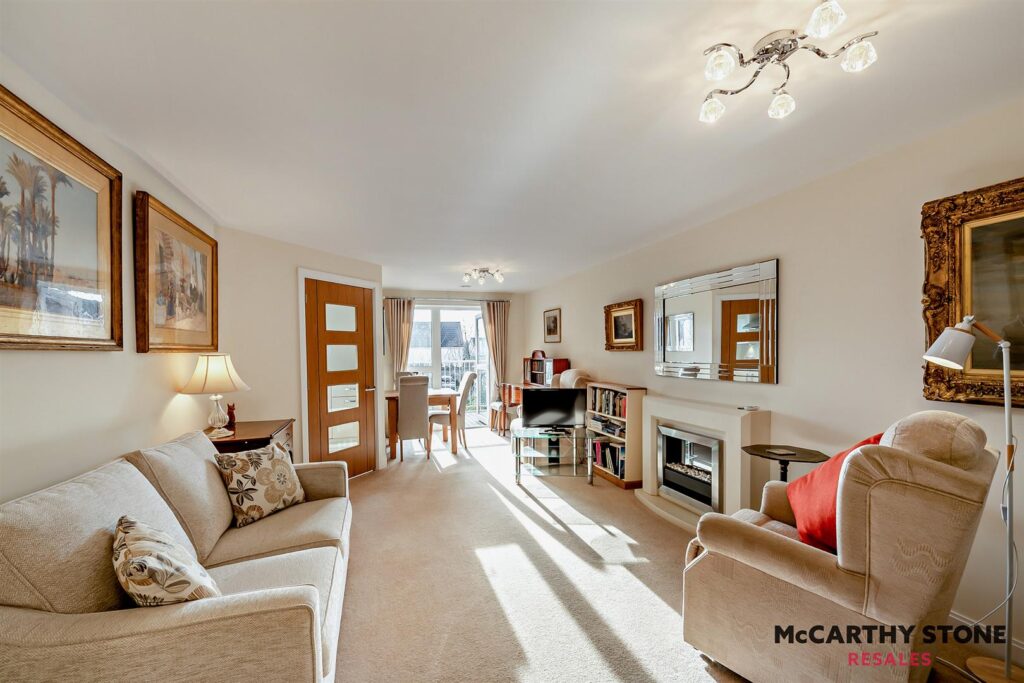 Squire Court, Raleigh Mead, South Molton