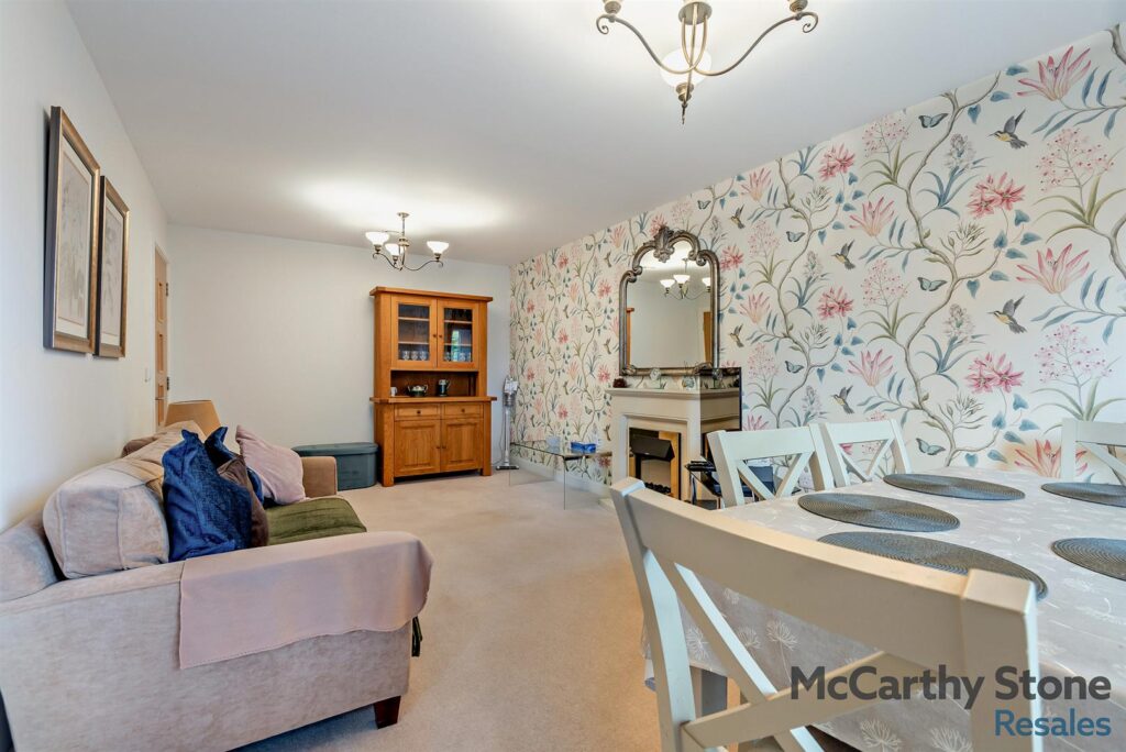 Jackson Place, Fields Park Drive, Alcester, Warwickshire, B49 6GR