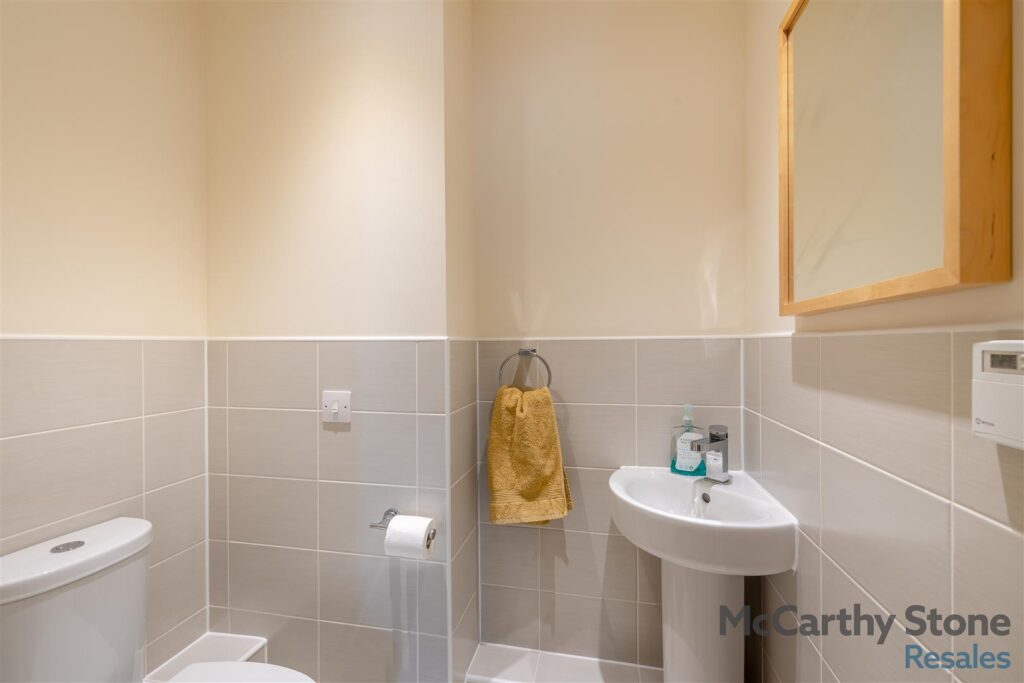 Josiah Drive, Ickenham