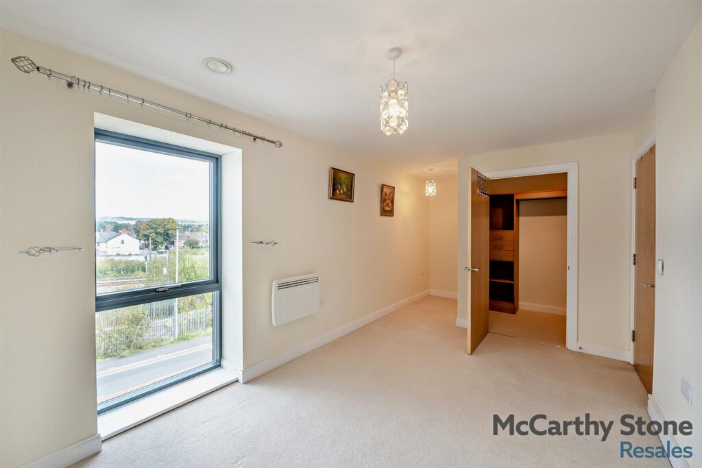 Lock House, Keeper Close, Taunton, Somerset, TA1 1AX