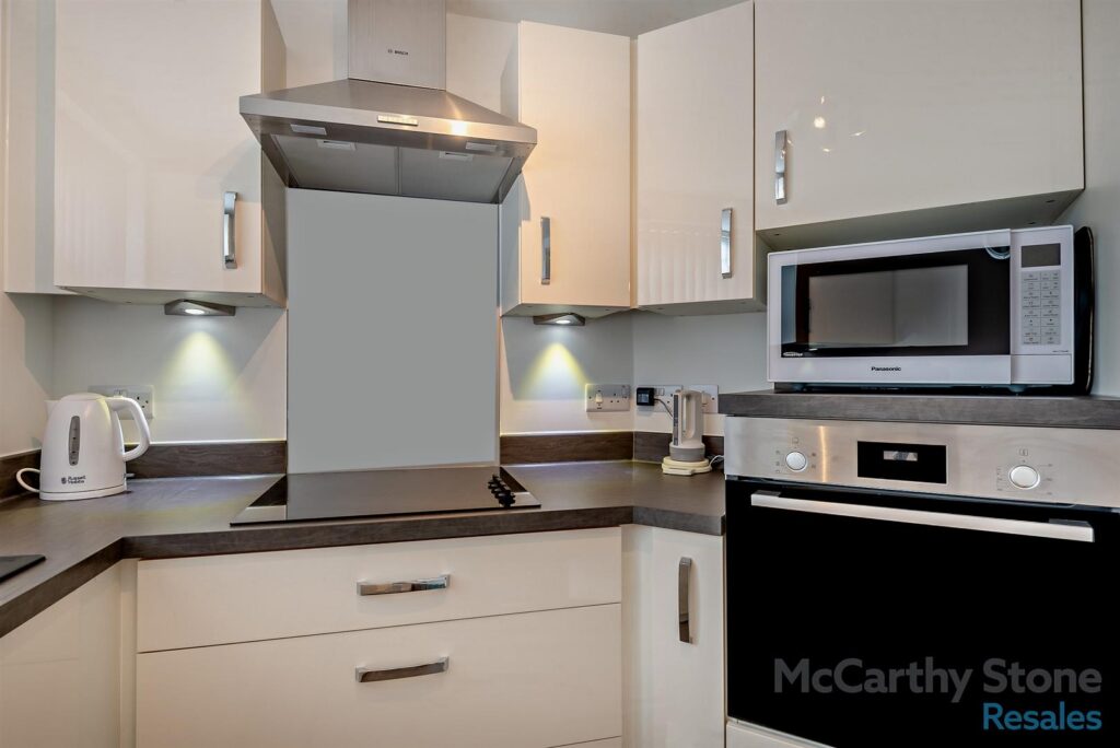 Eastland Grange, 16 Valentine Road, Westgate, Hunstanton, Norfolk, PE36 5FA