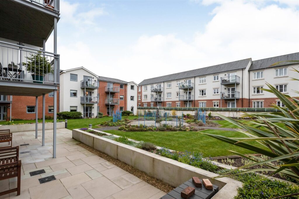 Lady Susan Court, New Road, Basingstoke, Hampshire, RG21 7PF