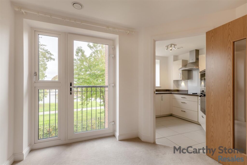 Oakhill Place, High View, Bedford, Bedfordshire, MK41 8FB