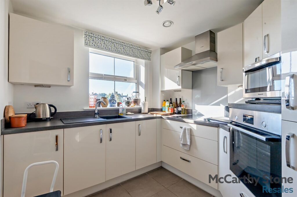 19 Eastland Grange, 16 Valentine Road, Hunstanton, Norfolk, PE36 5FA