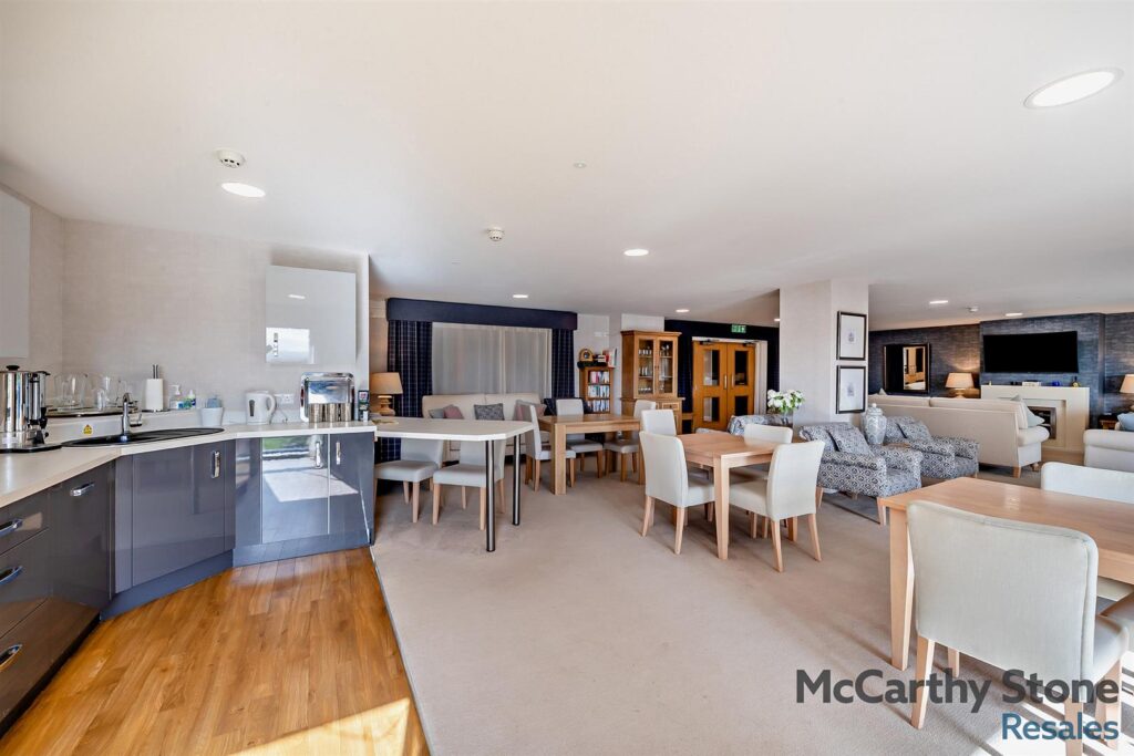 Lock House, Keeper Close, Taunton, Somerset, TA1 1AX
