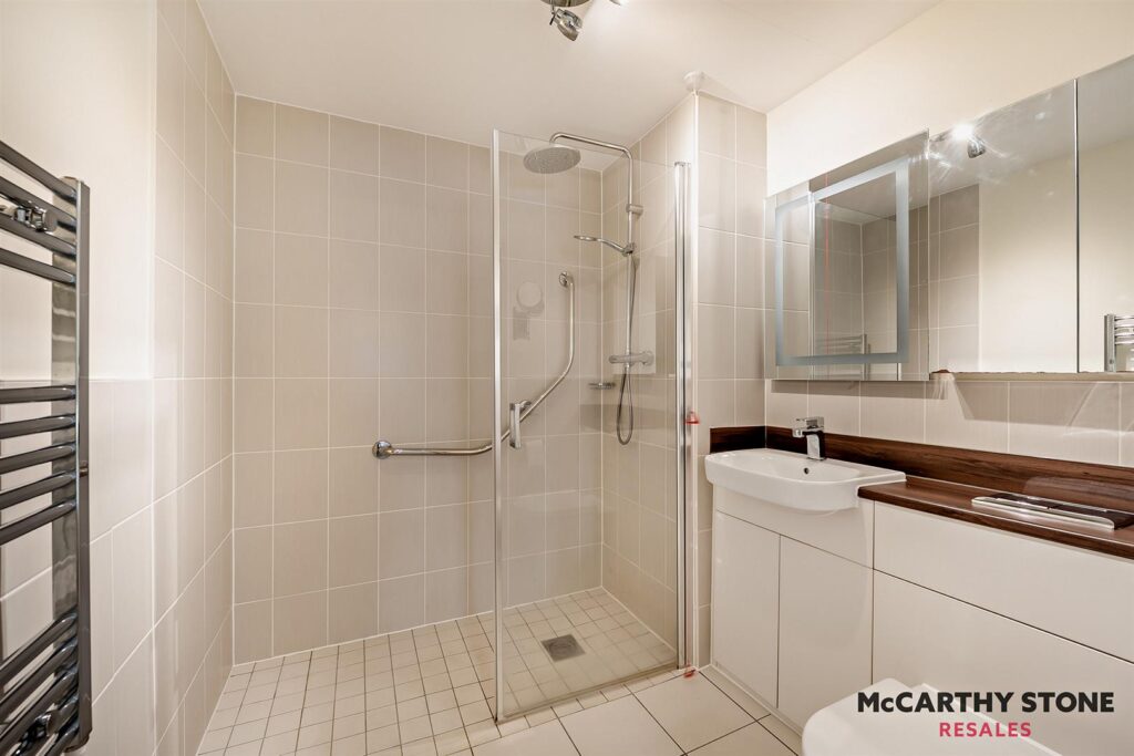 Squire Court, Raleigh Mead, South Molton