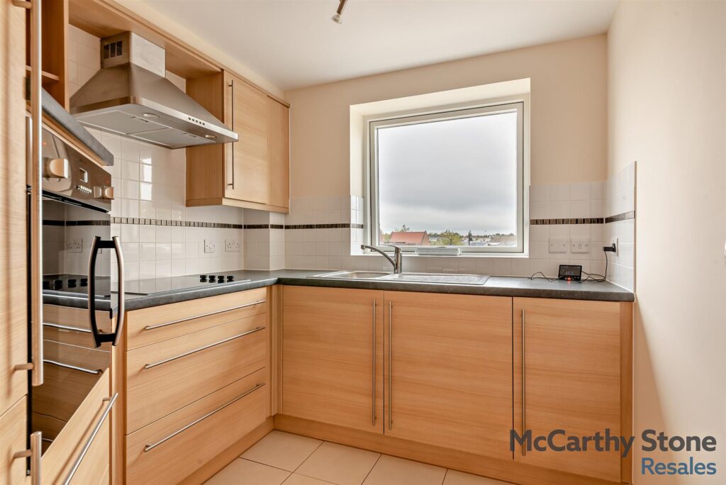 Lady Susan Court, New Road, Basingstoke, Hampshire, RG21 7PF