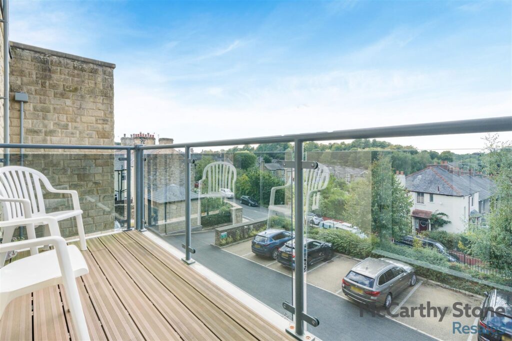 142 Greaves Road, Lancaster