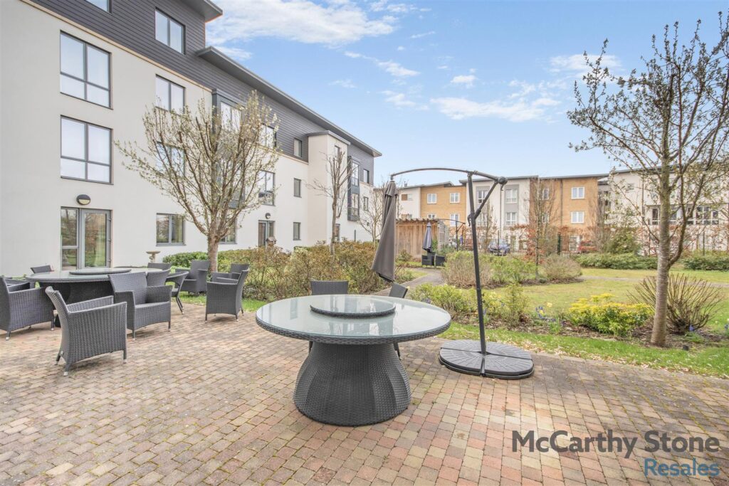 https://www.mccarthyandstoneresales.co.uk/properties/sale/uncategorized/cheltenham/jenner-court-st-georges-road-cheltenham/