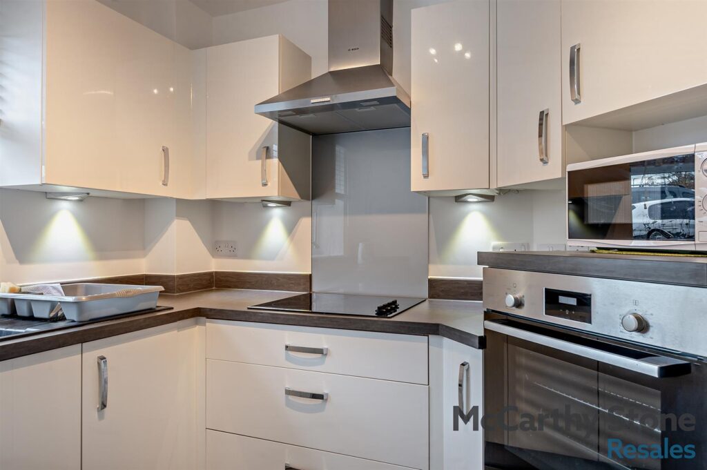 Eastland Grange, 16 Valentine Road, Hunstanton, Norfolk, PE36 5FA