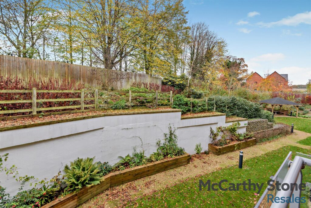 Wayfarer Place, The Dean, Alresford
