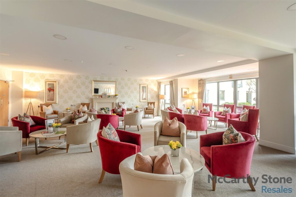 https://www.mccarthyandstoneresales.co.uk/properties/sale/uncategorized/cheltenham/jenner-court-st-georges-road-cheltenham/