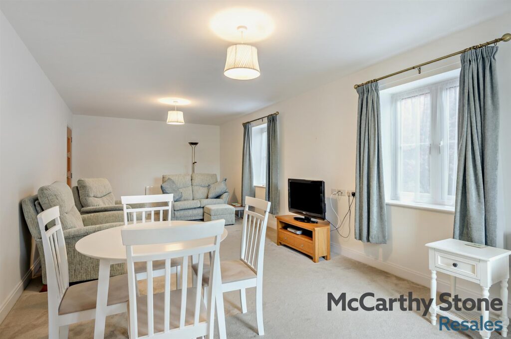Eastland Grange, 16 Valentine Road, Hunstanton, Norfolk, PE36 5FA
