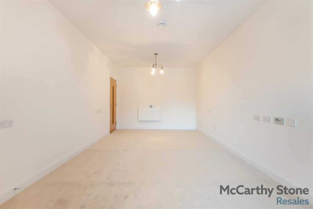 Llanthony Place, St Ann Road, Gloucester, GL2 5GQ
