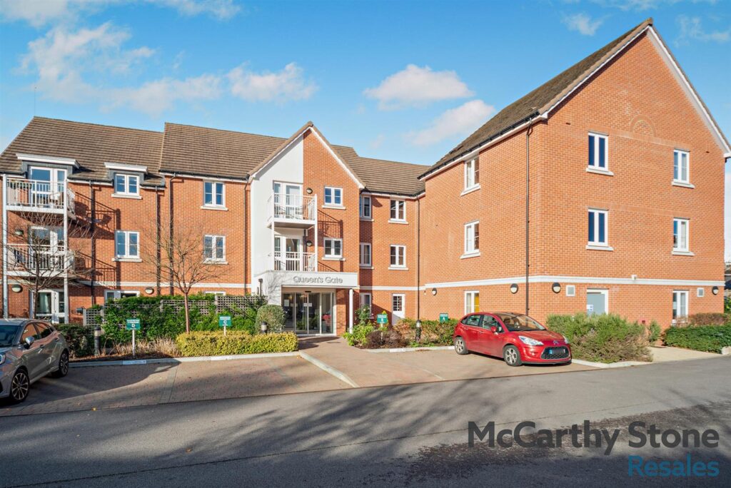 Queens Gate, Wellington Road, Wokingham, RG40 2DS