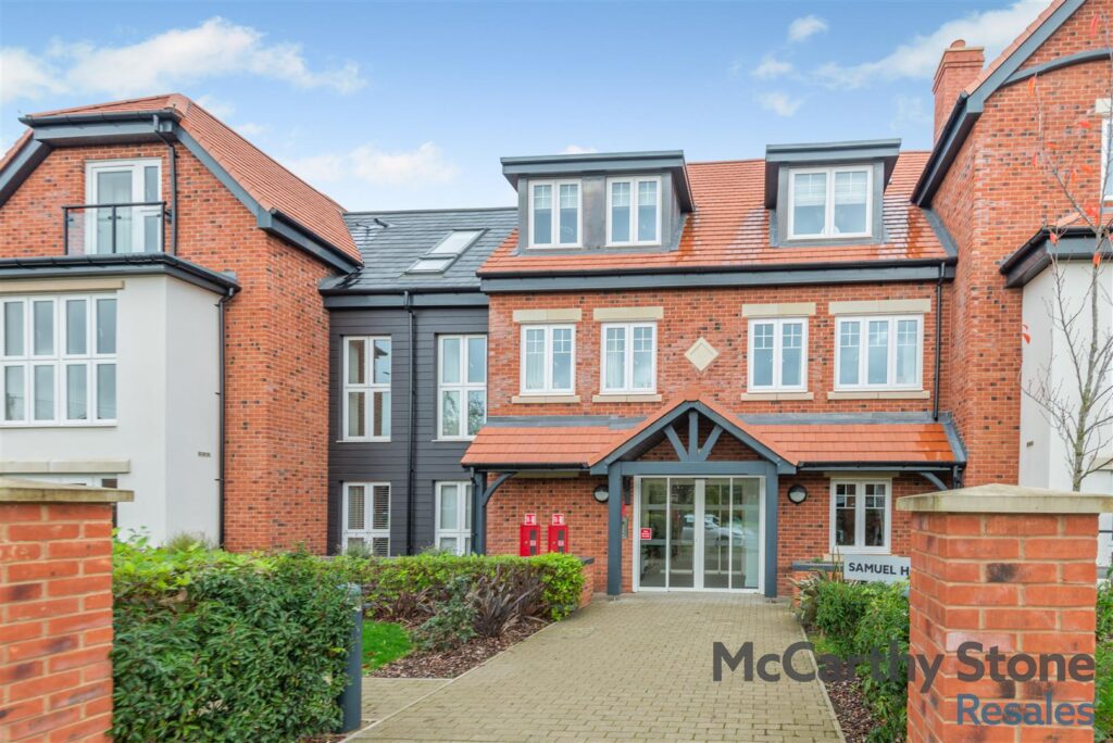 4 Samuel House, Westpole Avenue, Barnet EN4 0FP