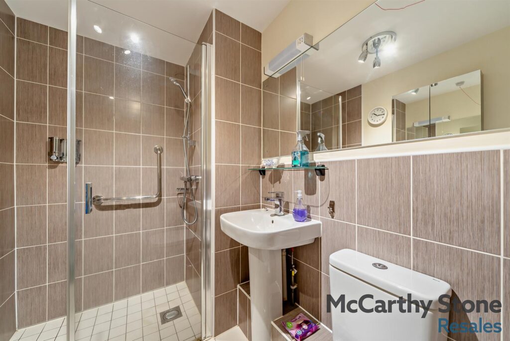 Queens Gate, Wellington Road, Wokingham, RG40 2DS