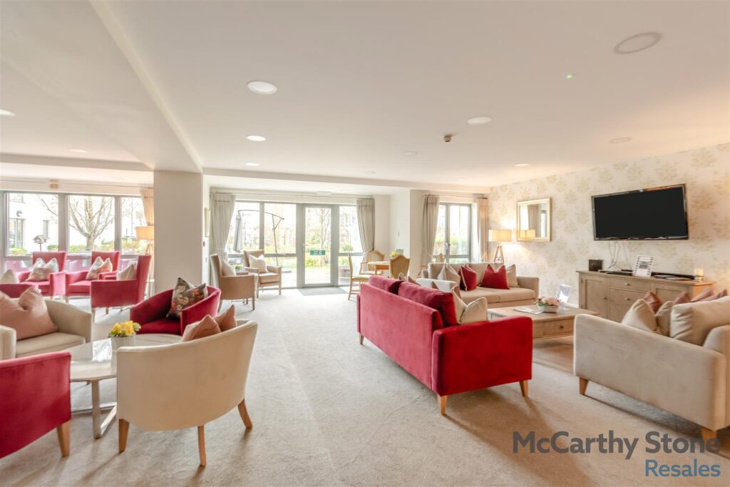 https://www.mccarthyandstoneresales.co.uk/properties/sale/uncategorized/cheltenham/jenner-court-st-georges-road-cheltenham/