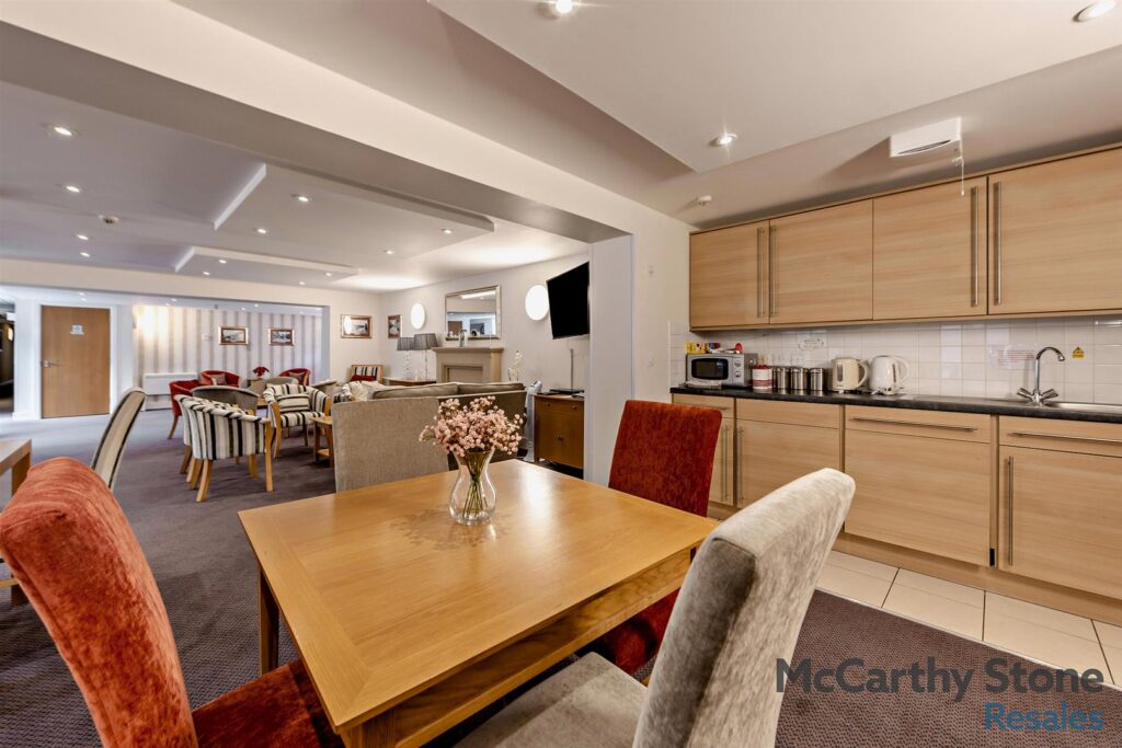 Ridgeway Court, Mutton Hall Hill, Heathfield