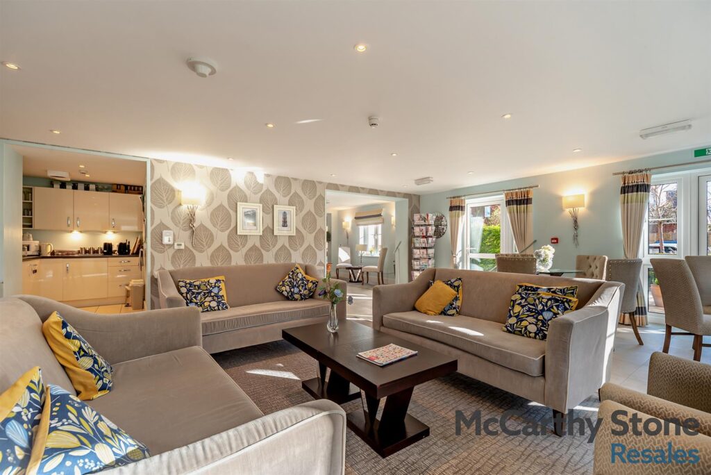 Queens Gate, Wellington Road, Wokingham, RG40 2DS