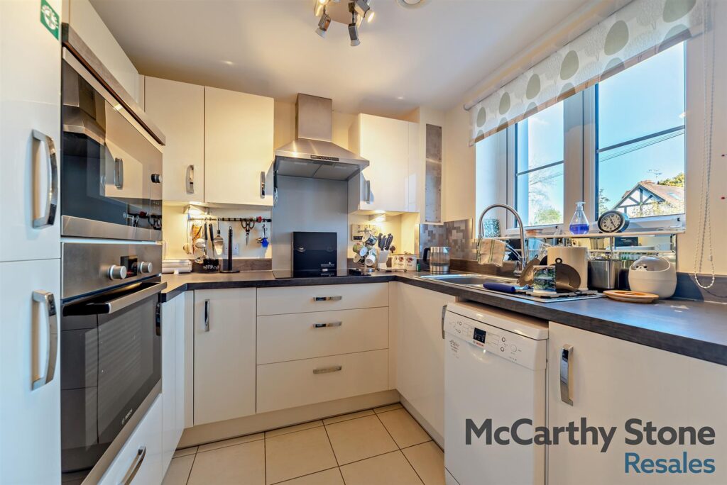 Queens Gate, Wellington Road, Wokingham, RG40 2DS