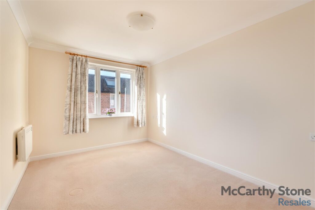 Caen Stone Court, Queen Street, Arundel, BN18 9FE