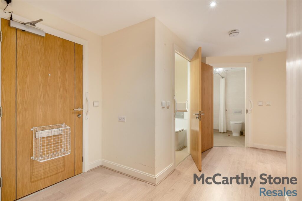 Thorneycroft, Wood Road, Tettenhall, Wolverhampton, West Midlands, WV6 8PR