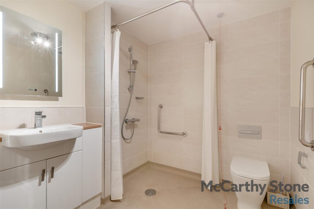 Thorneycroft, Wood Road, Tettenhall, Wolverhampton, West Midlands, WV6 8PR