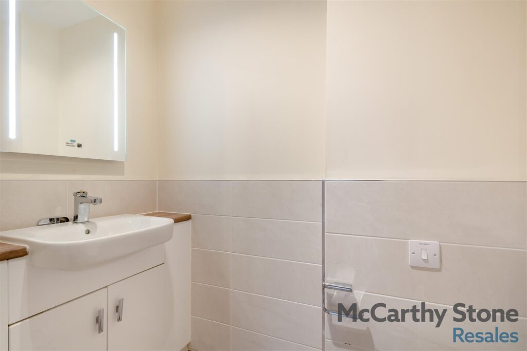 Thorneycroft, Wood Road, Tettenhall, Wolverhampton, West Midlands, WV6 8PR