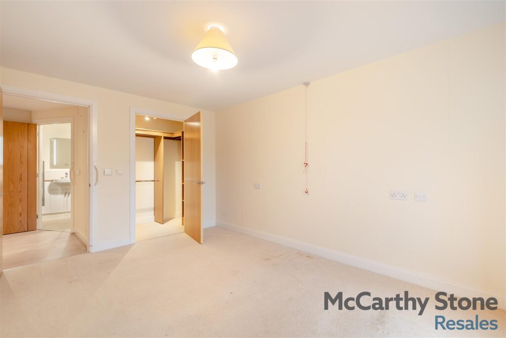 Thorneycroft, Wood Road, Tettenhall, Wolverhampton, West Midlands, WV6 8PR