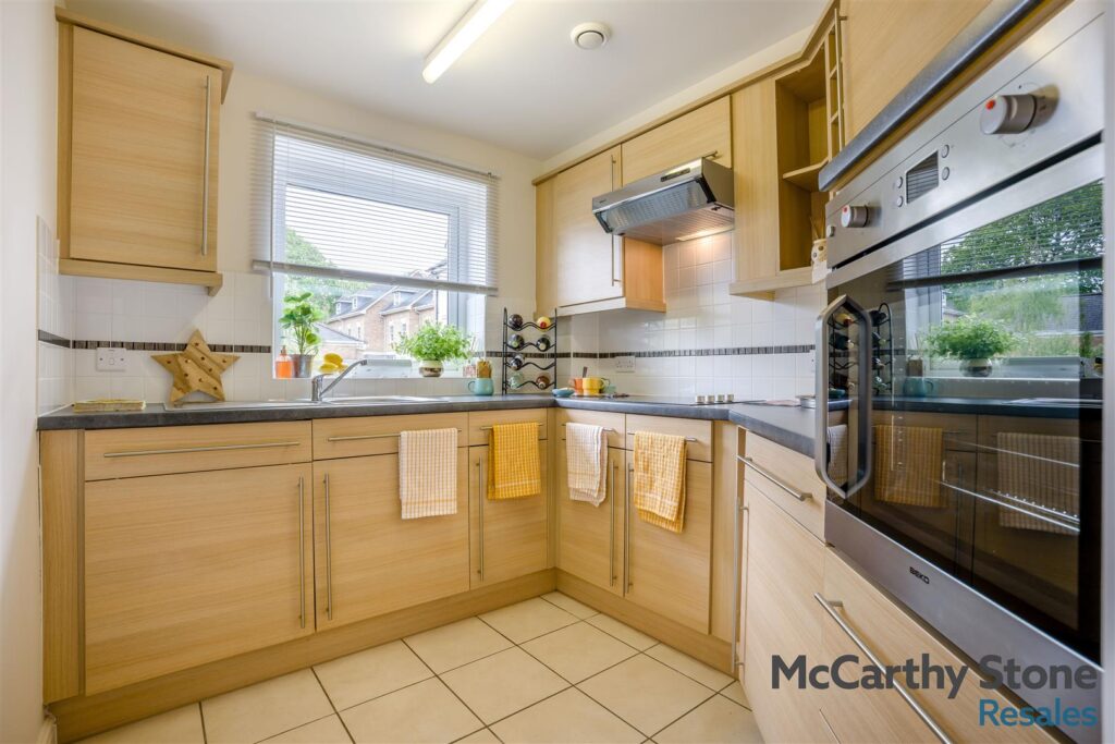 Farringford Court, Avenue Road, Lymington, Hampshire, SO41 9PA