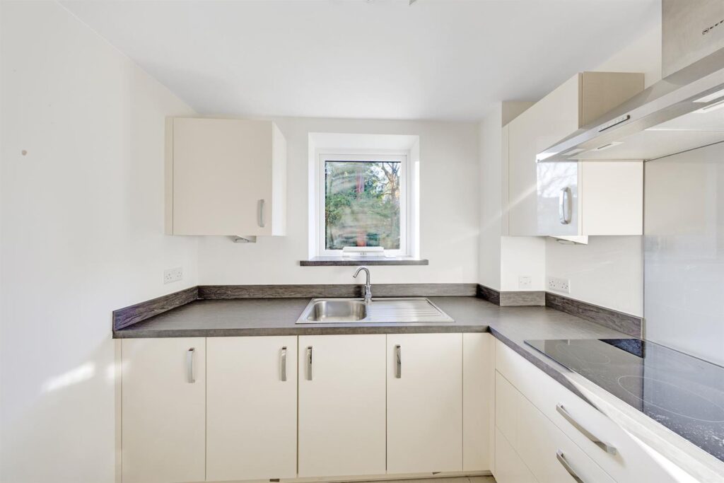 Birch Place, Dukes Ride, Crowthorne, RG45 6GT