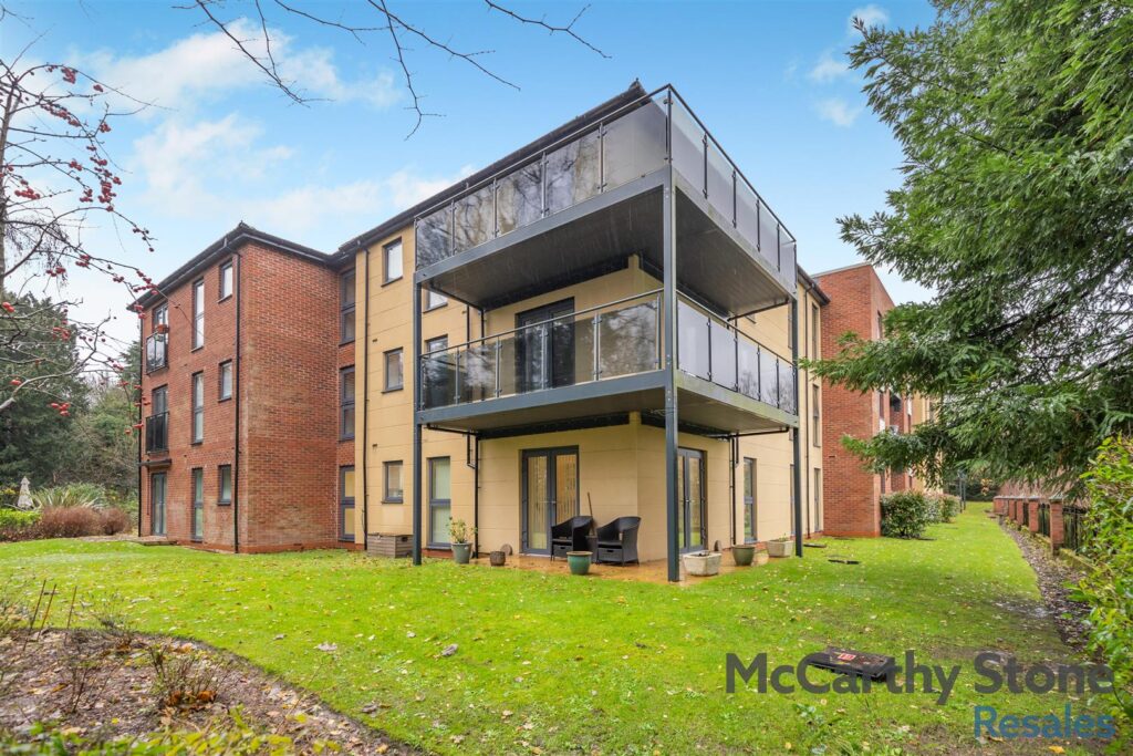 Thorneycroft, Wood Road, Tettenhall, Wolverhampton, West Midlands, WV6 8PR