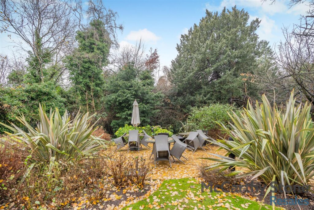 Thorneycroft, Wood Road, Tettenhall, Wolverhampton, West Midlands, WV6 8PR