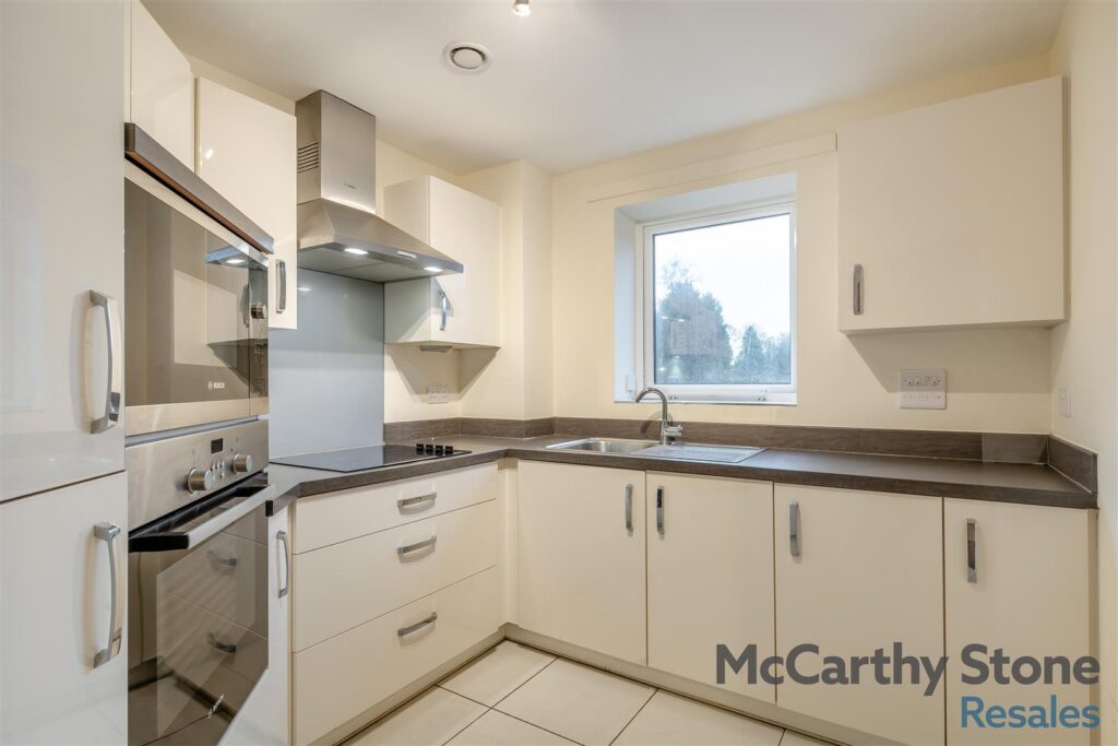 Thorneycroft, Wood Road, Tettenhall, Wolverhampton, West Midlands, WV6 8PR