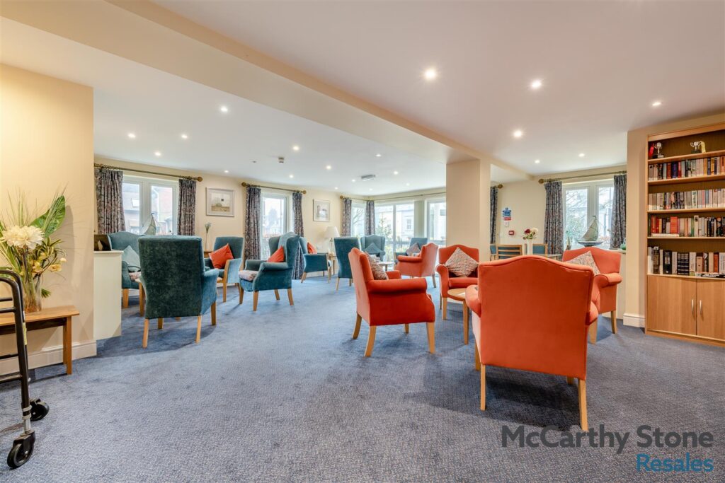 Farringford Court, Avenue Road, Lymington, Hampshire, SO41 9PA