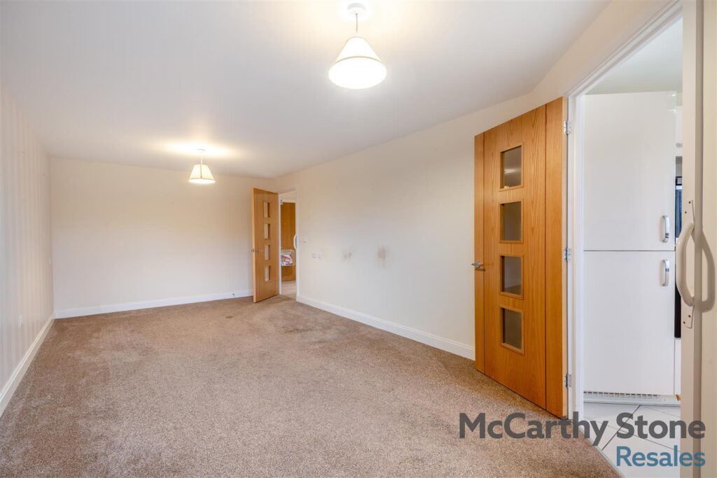 Thorneycroft, Wood Road, Tettenhall, Wolverhampton, West Midlands, WV6 8PR