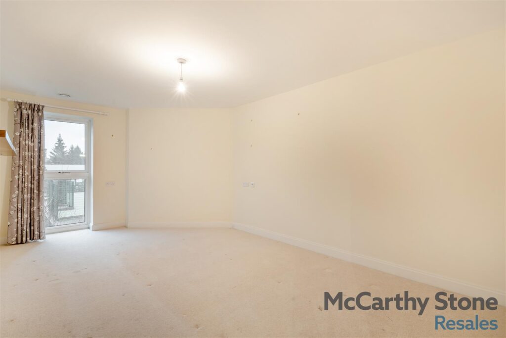 Thorneycroft, Wood Road, Tettenhall, Wolverhampton, West Midlands, WV6 8PR