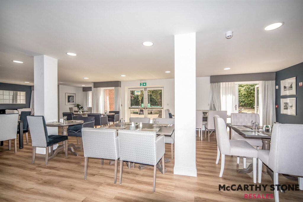 Oakhill Place, High View, Bedford, Bedfordshire, MK41 8FB
