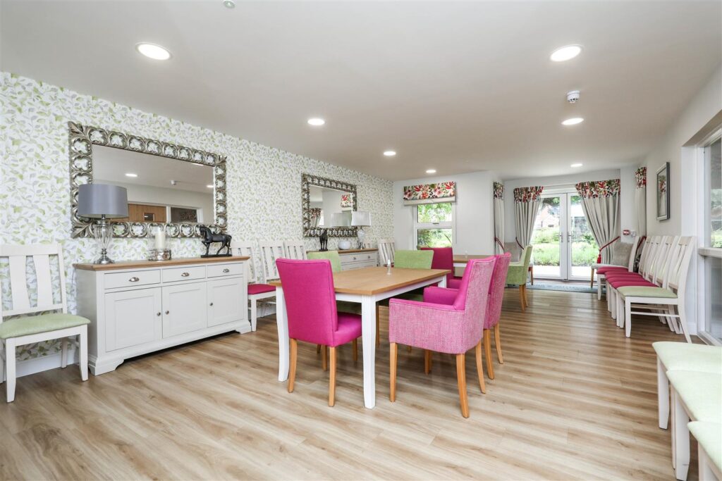 Elizabeth House, St. Giles Mews, Stony Stratford, Milton Keynes, MK11 1HT