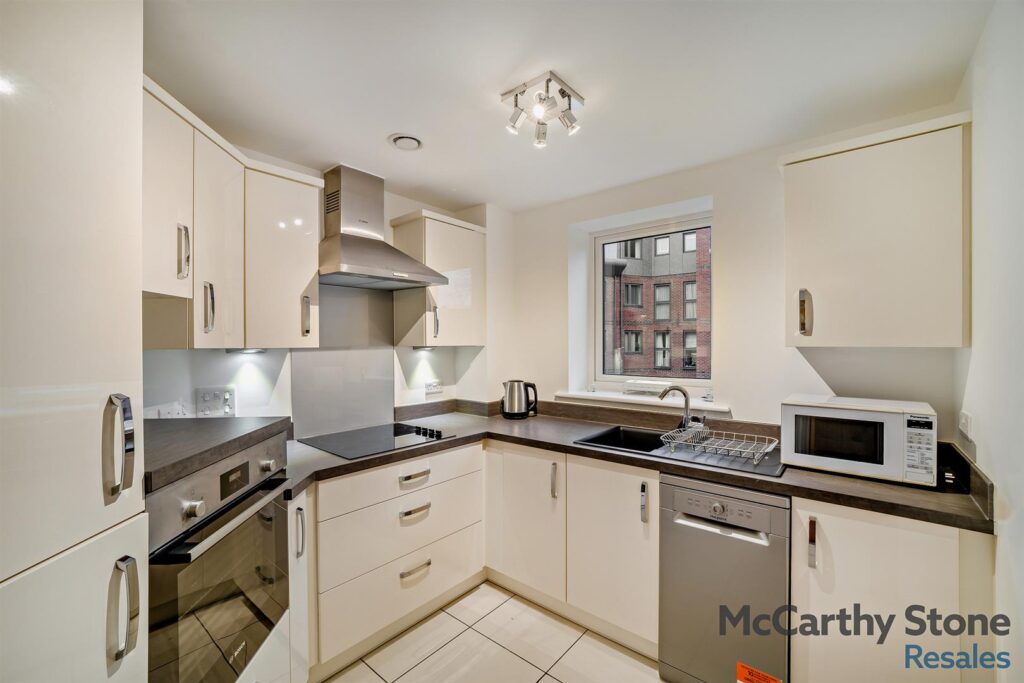 Magpie Court, High Street, Hanham, Bristol, BS15 3FS