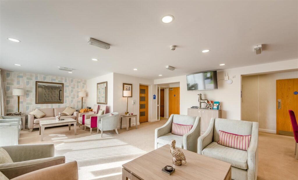 Charlotte Court