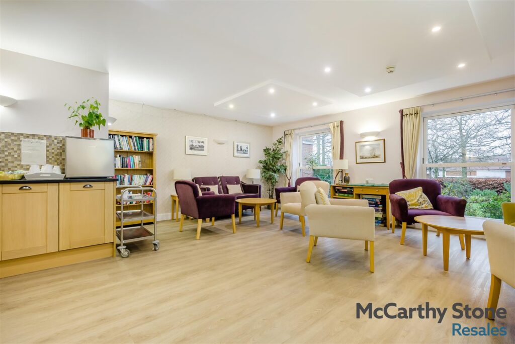 Peel Court, College Way, Welwyn Garden City, Hertfordshire, AL8 6DG